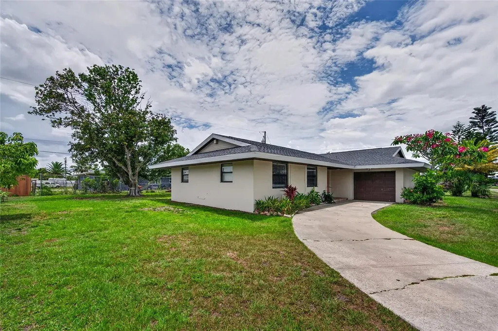 337 Colgan Avenue SE Port Charlotte FL 33952