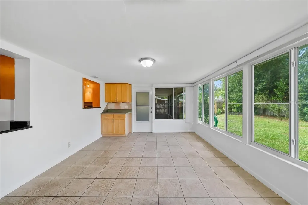 1812 Lady Mary Drive Clearwater FL 33756