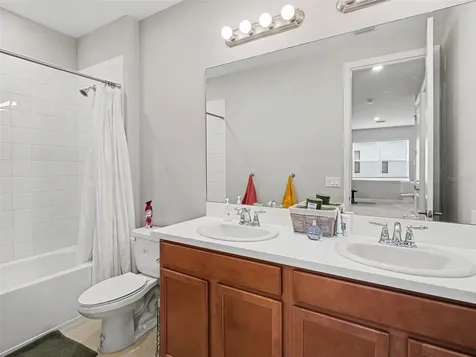 5461 Summit Glen Bradenton FL 34203
