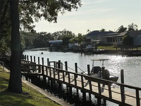 5582 Baywater Drive Tampa FL 33615