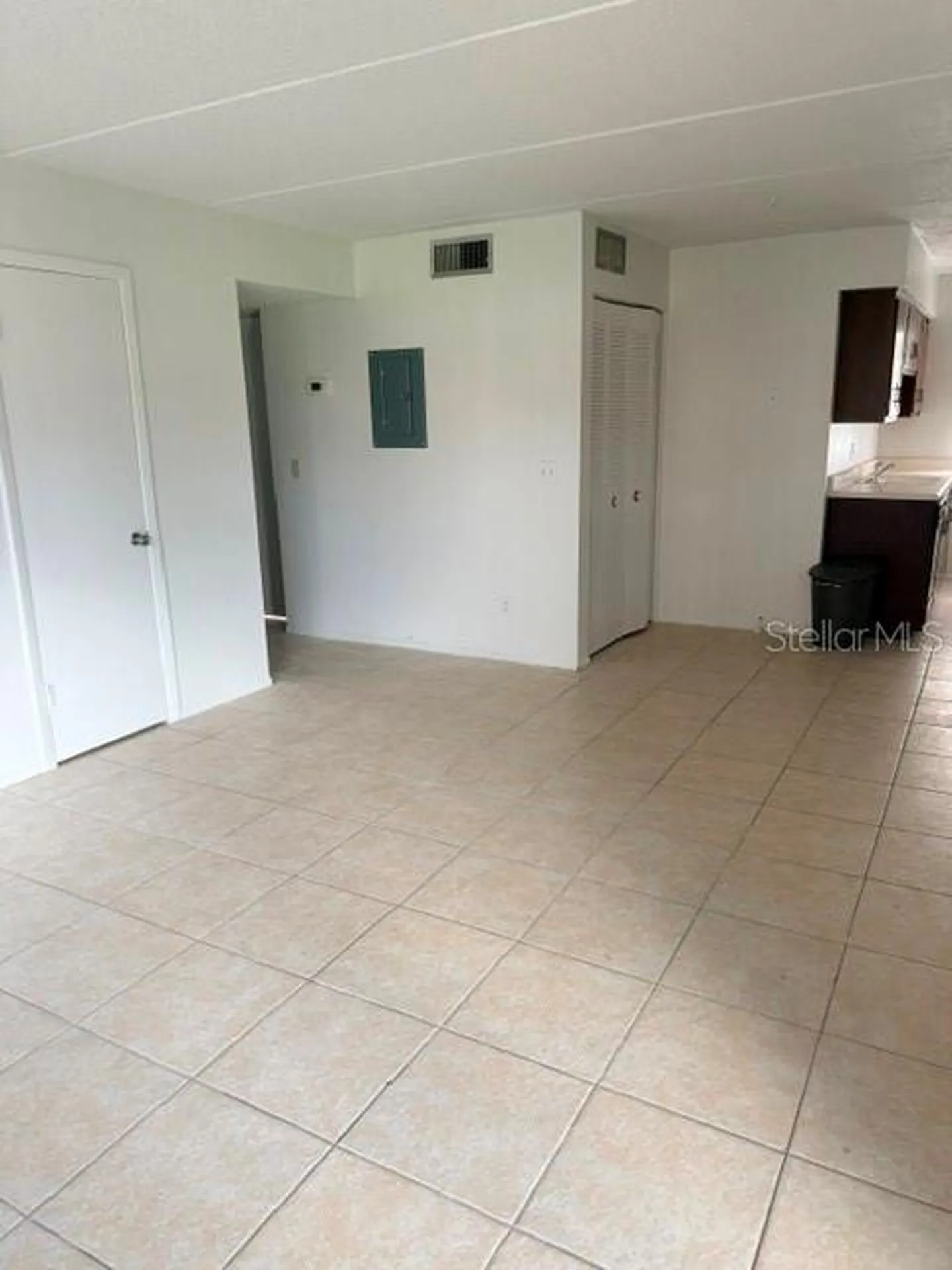 1100 E Caroline Street Tavares FL 32778