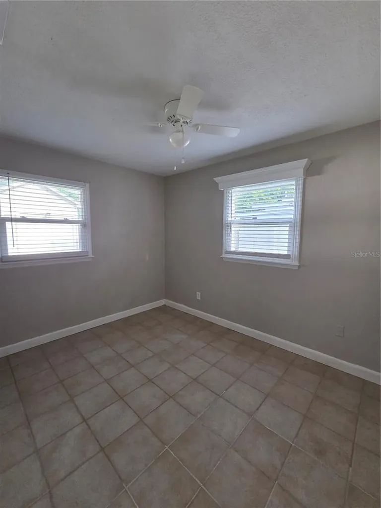 835 Golden Isle Drive Mount Dora FL 32757