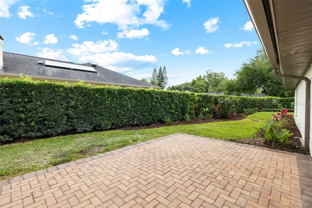 13325 Golf Crest Circle Tampa FL 33618