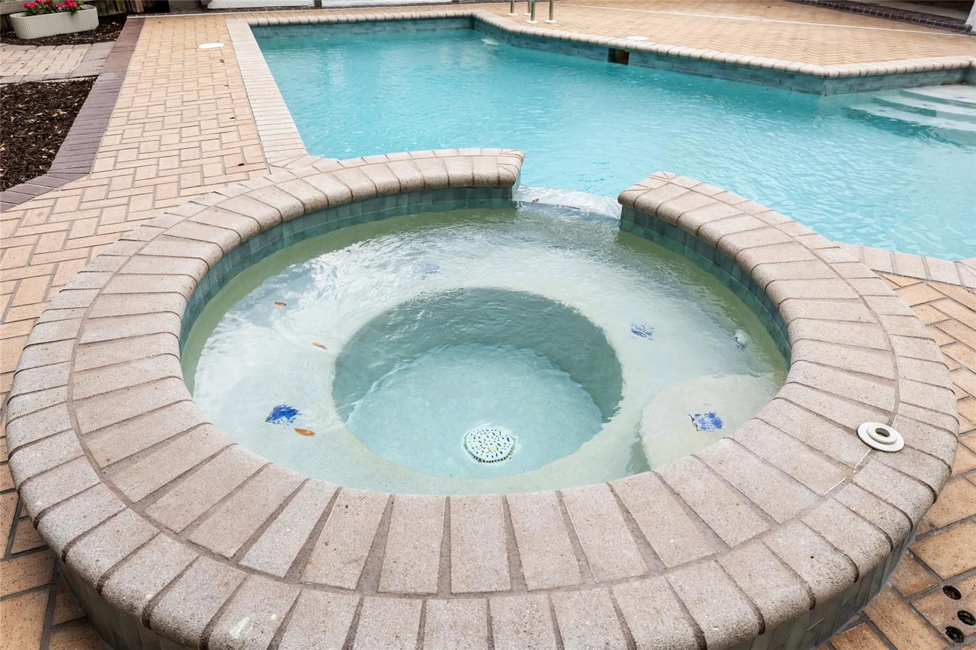 13325 Golf Crest Circle Tampa FL 33618