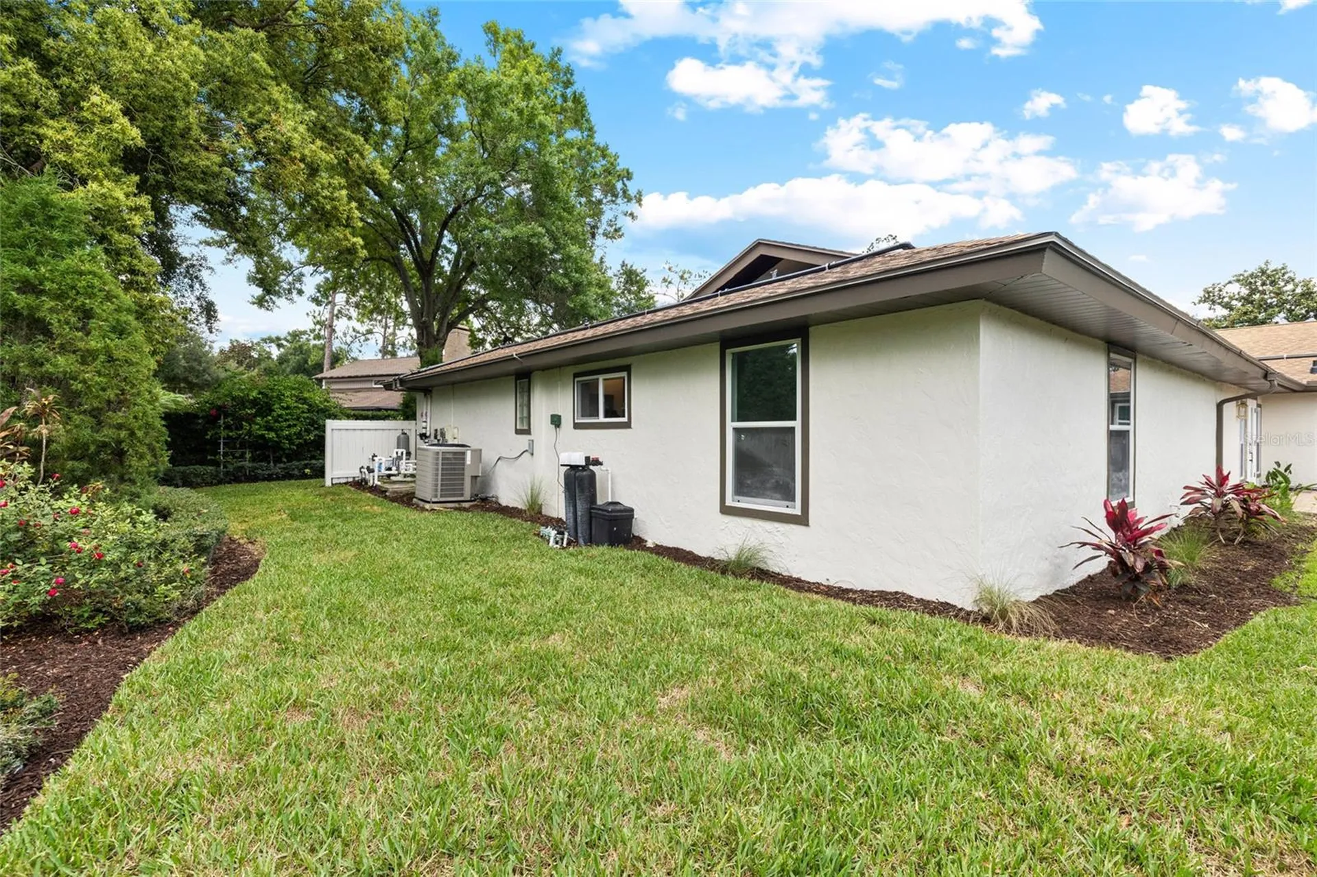 13325 Golf Crest Circle Tampa FL 33618