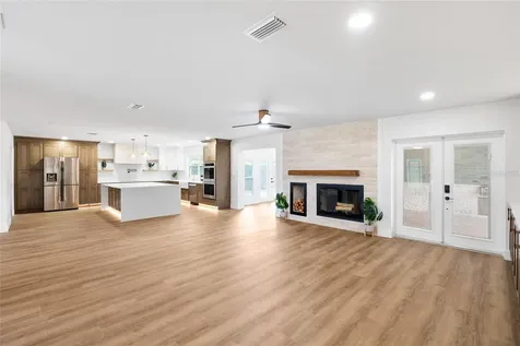 13325 Golf Crest Circle Tampa FL 33618