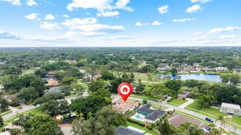 13325 Golf Crest Circle Tampa FL 33618
