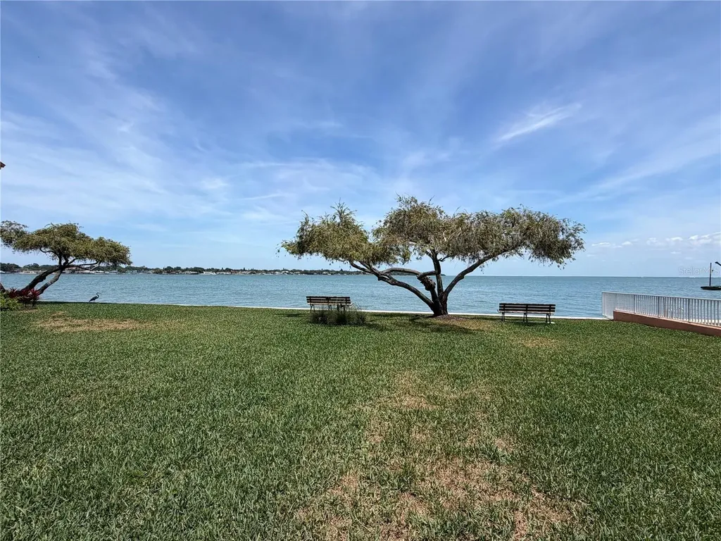 7400 Sunshine Skyway Lane S St Petersburg FL 33711