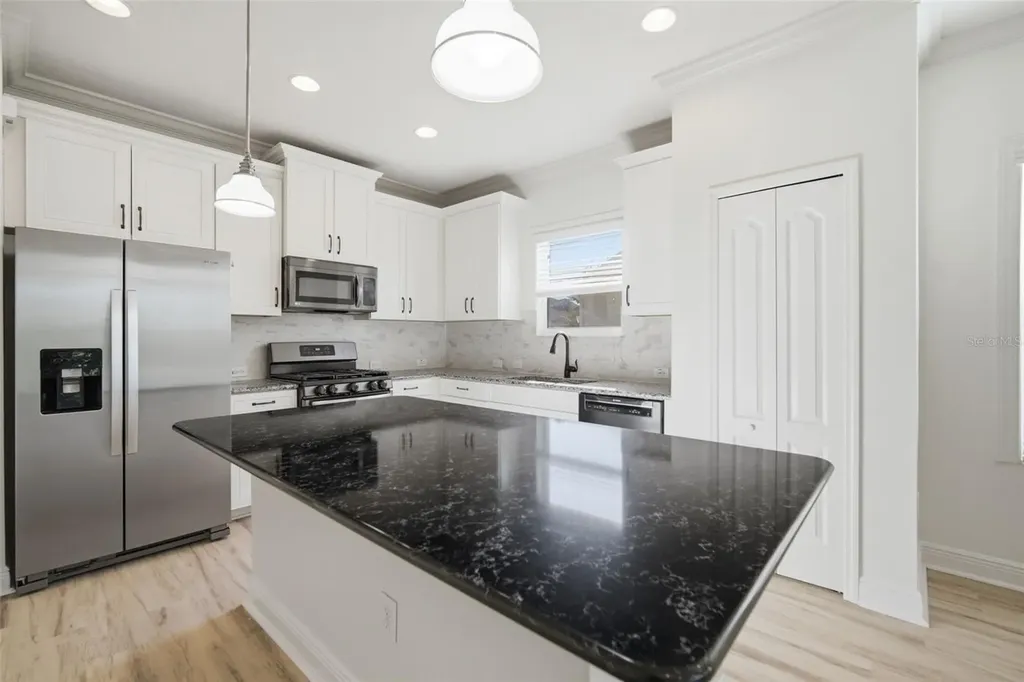 7335 Parkshore Drive Apollo Beach FL 33572