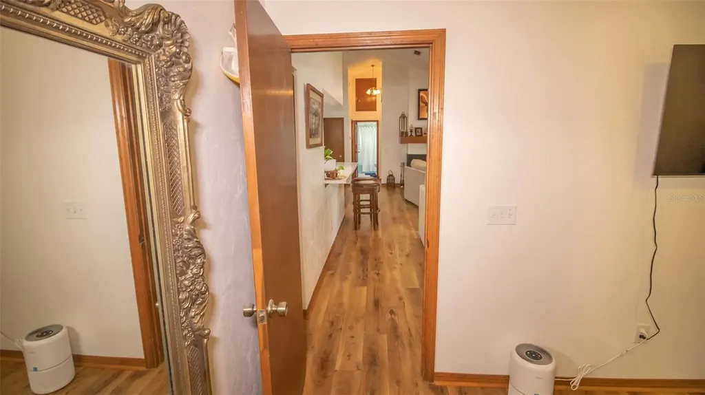 303 Riley Lake Drive Hawthorne FL 32640