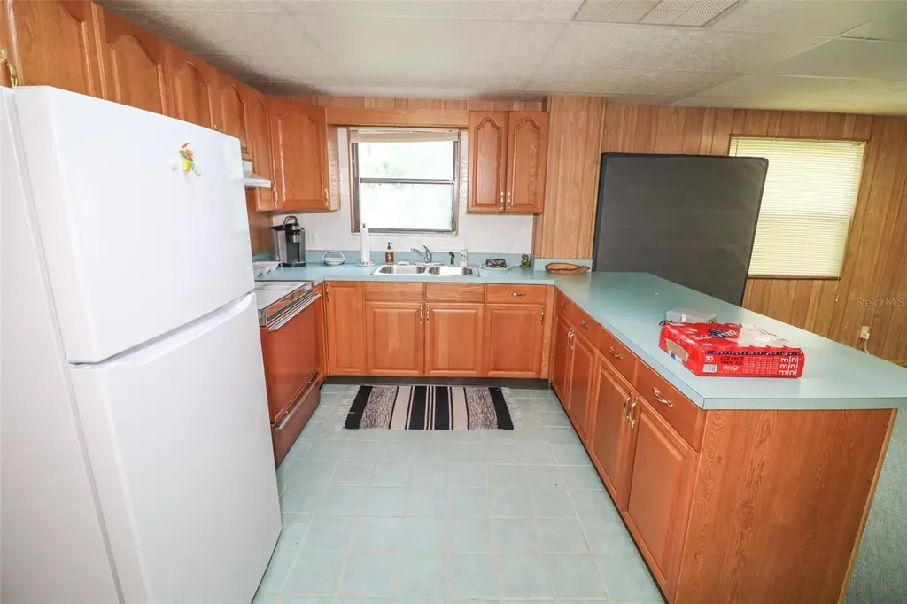 303 Riley Lake Drive Hawthorne FL 32640