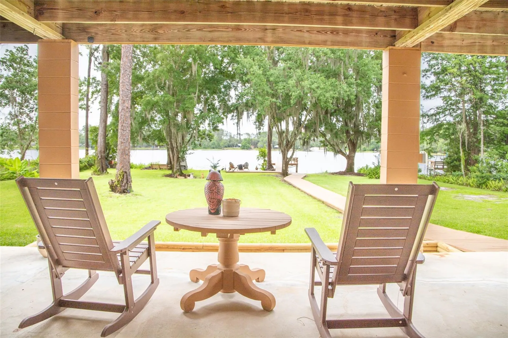303 Riley Lake Drive Hawthorne FL 32640