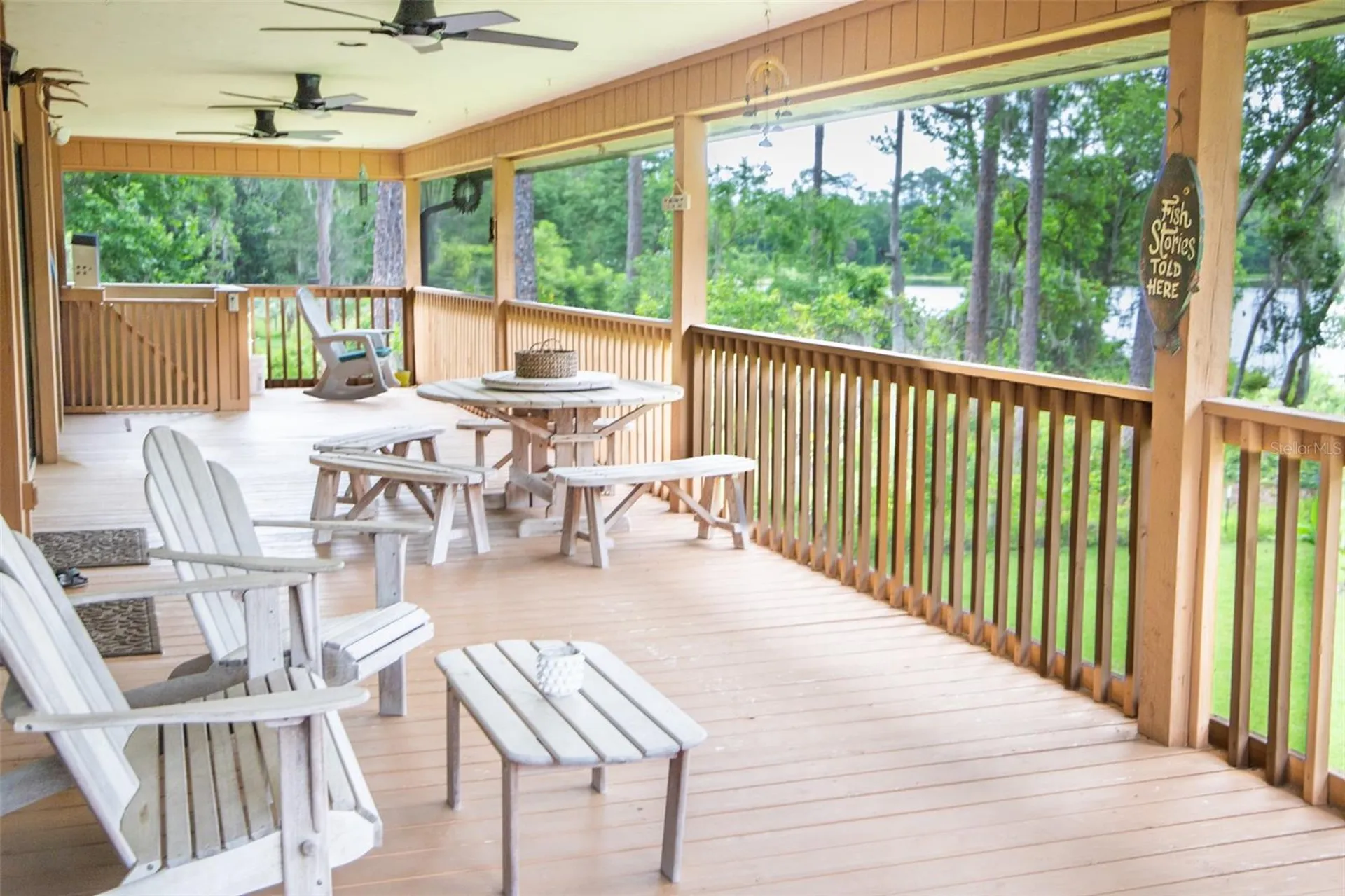 303 Riley Lake Drive Hawthorne FL 32640