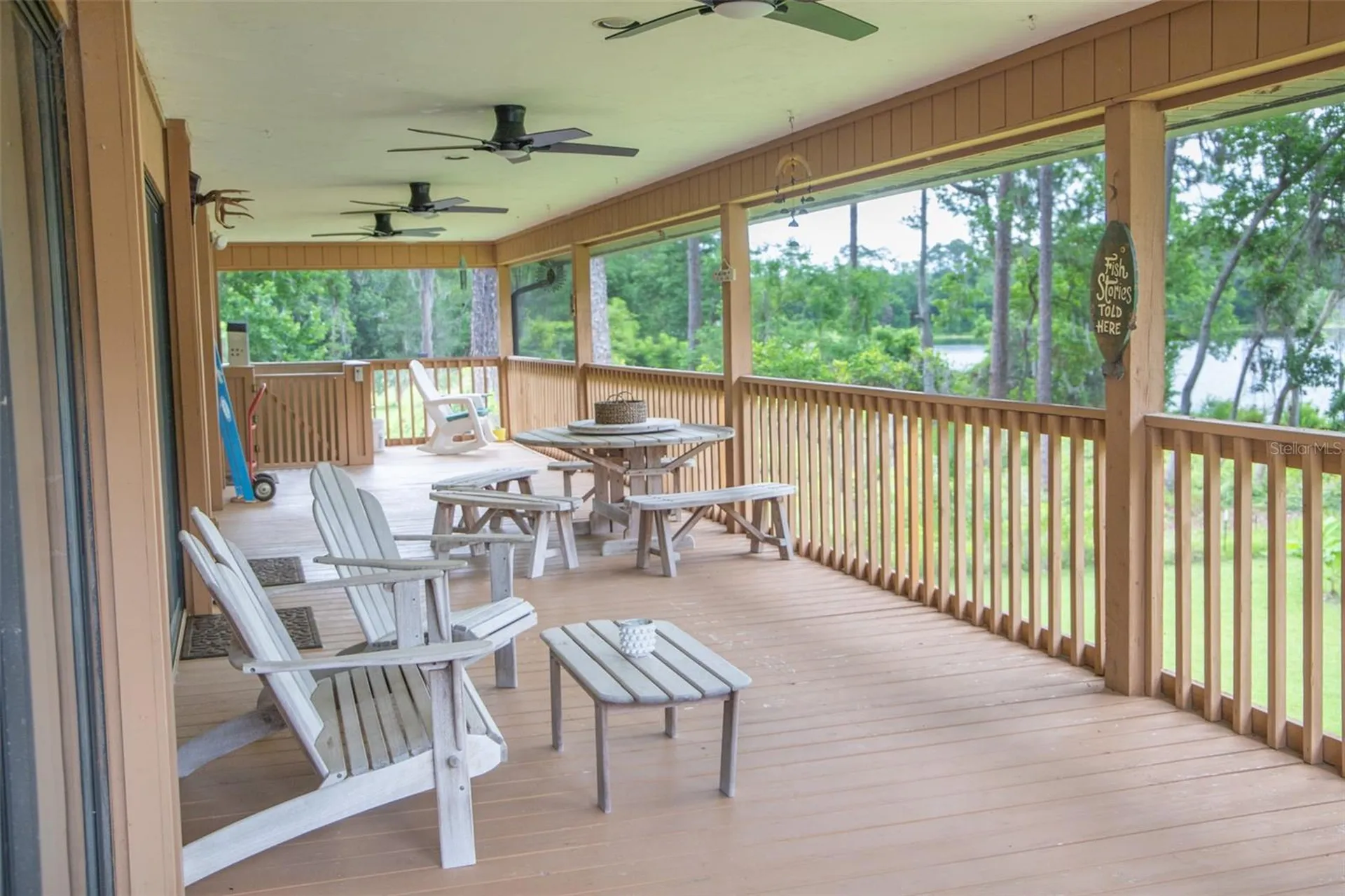 303 Riley Lake Drive Hawthorne FL 32640