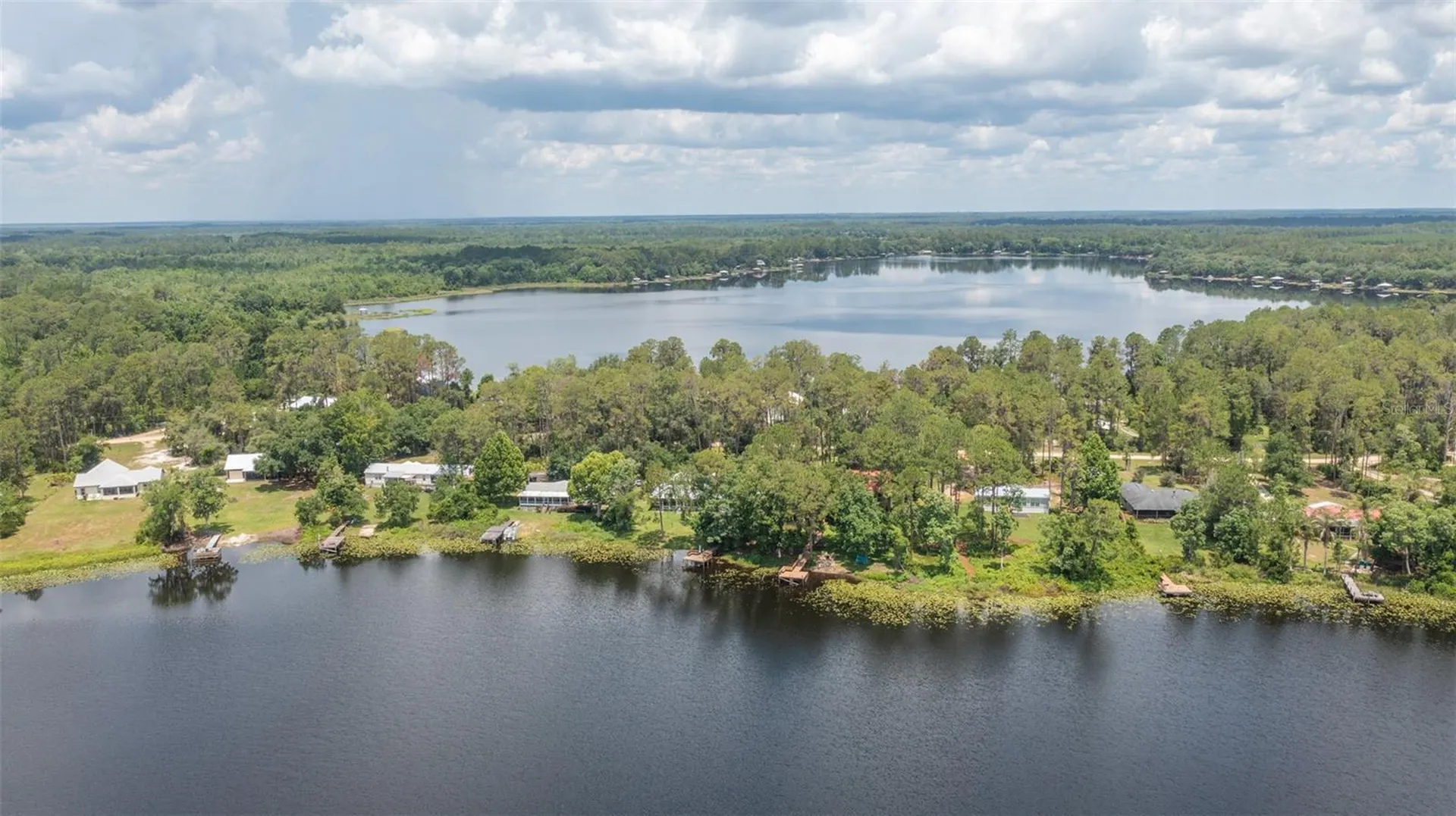 303 Riley Lake Drive Hawthorne FL 32640