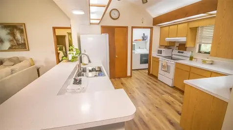 303 Riley Lake Drive Hawthorne FL 32640