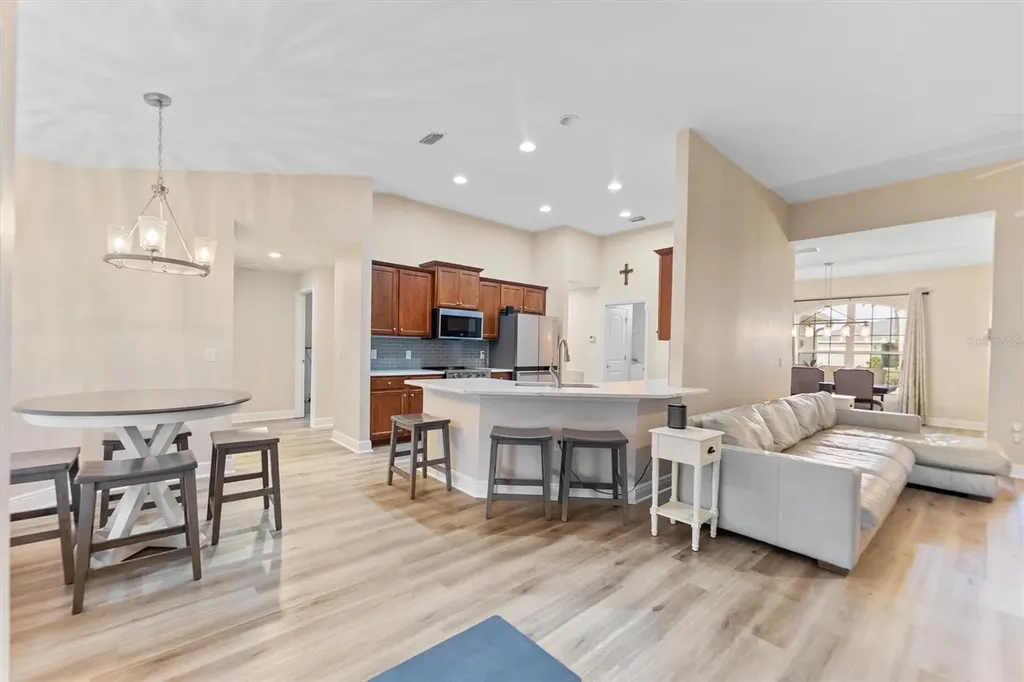 3225 NW 2nd Place Cape Coral FL 33993