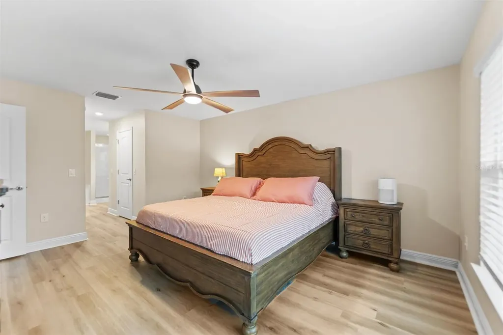3225 NW 2nd Place Cape Coral FL 33993