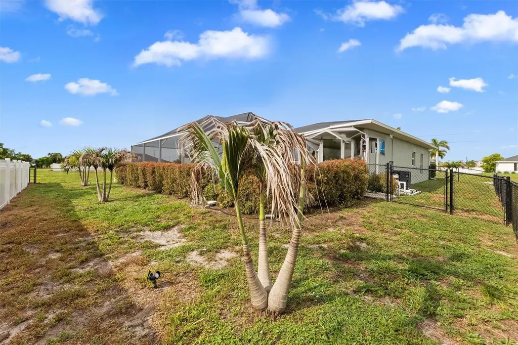 3225 NW 2nd Place Cape Coral FL 33993