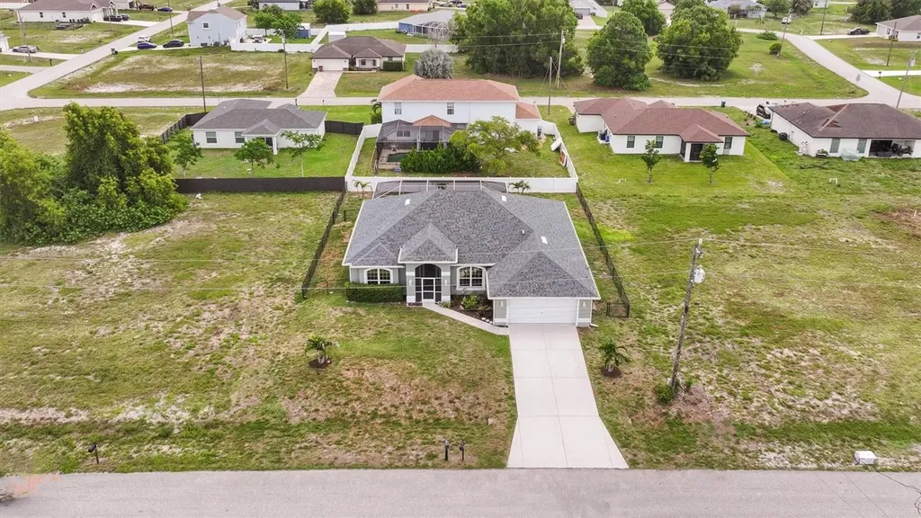 3225 NW 2nd Place Cape Coral FL 33993