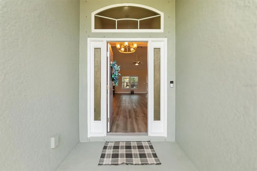 3225 NW 2nd Place Cape Coral FL 33993