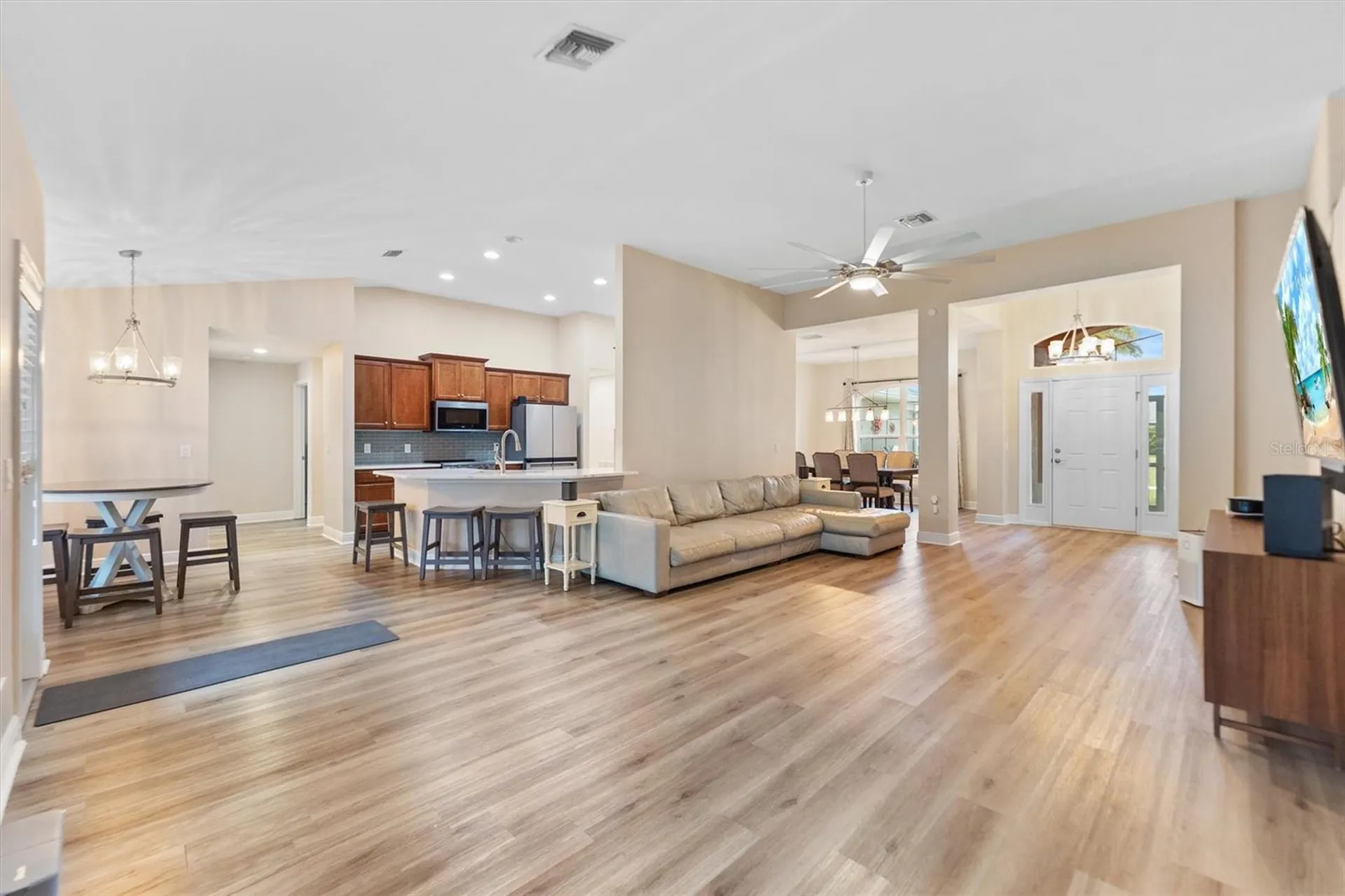 3225 NW 2nd Place Cape Coral FL 33993