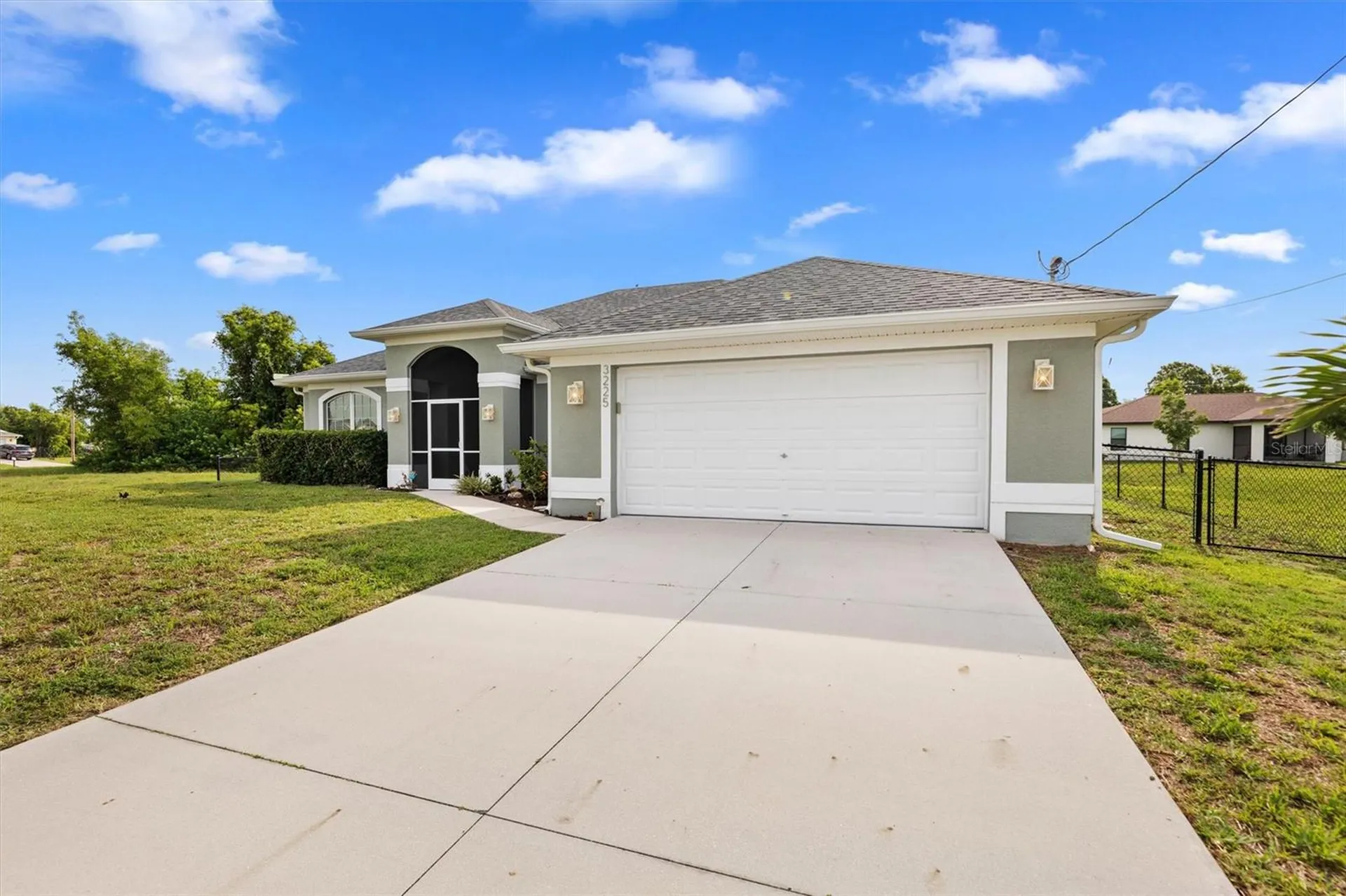 3225 NW 2nd Place Cape Coral FL 33993