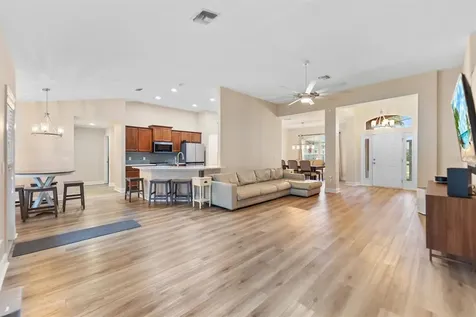 3225 NW 2nd Place Cape Coral FL 33993