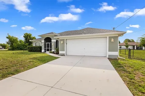 3225 NW 2nd Place Cape Coral FL 33993