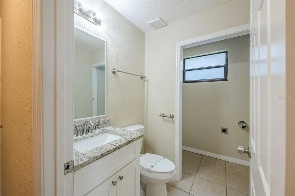 523 Carver Boulevard Orlando FL 32810