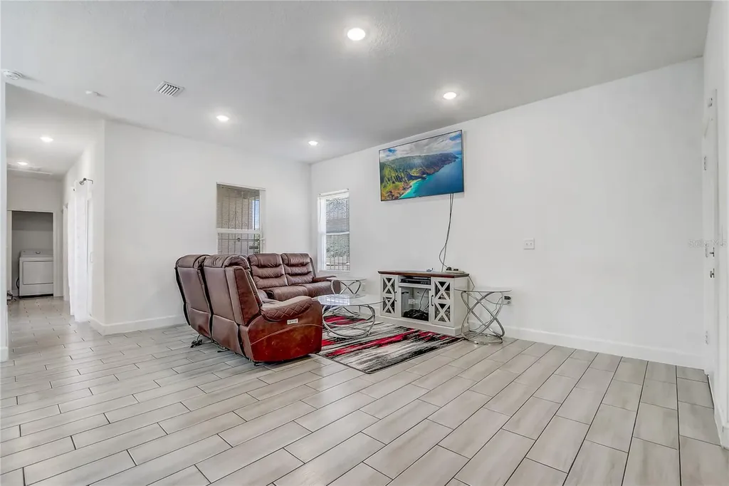 6120 Denson Drive Orlando FL 32808