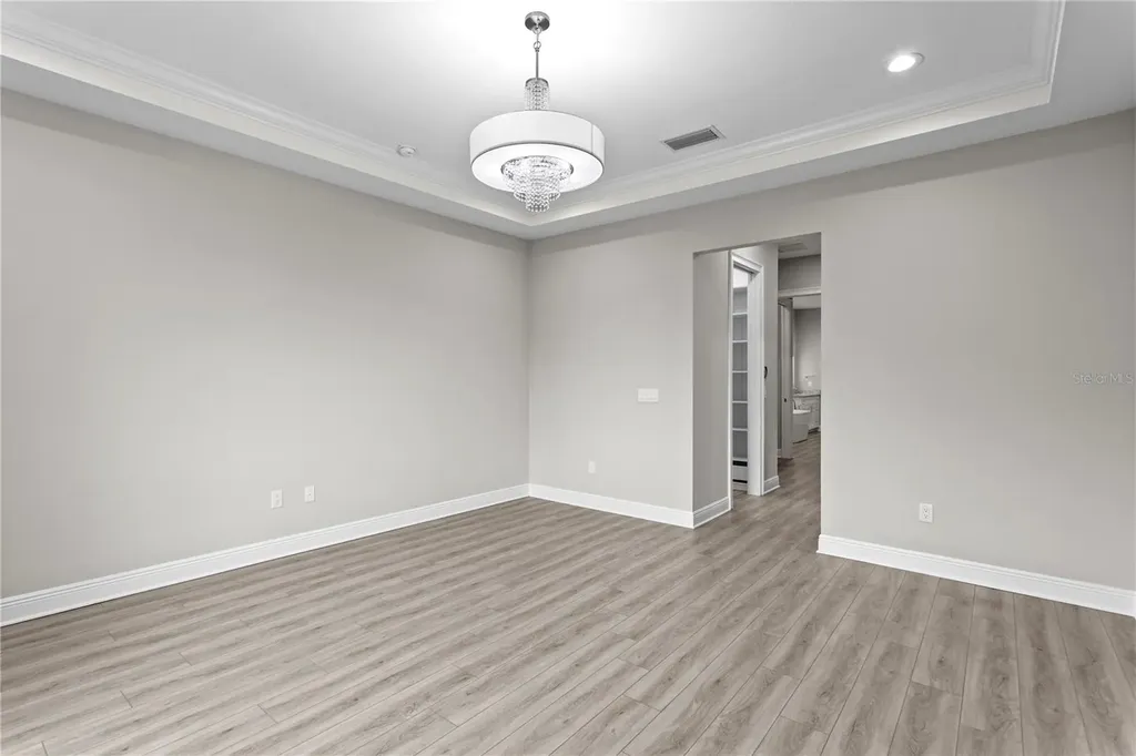 11 Franklin Court S St Petersburg FL 33711