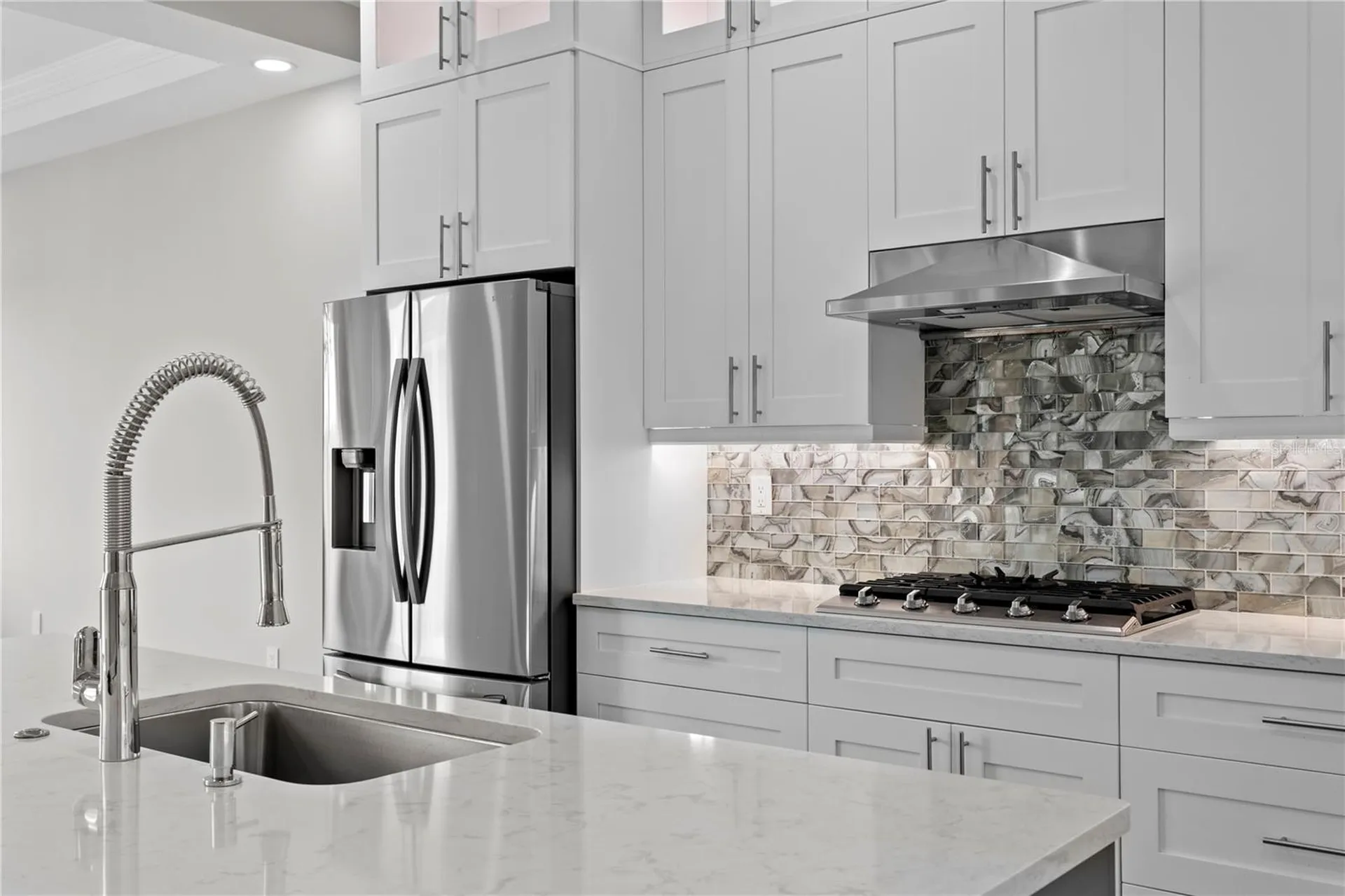 11 Franklin Court S St Petersburg FL 33711