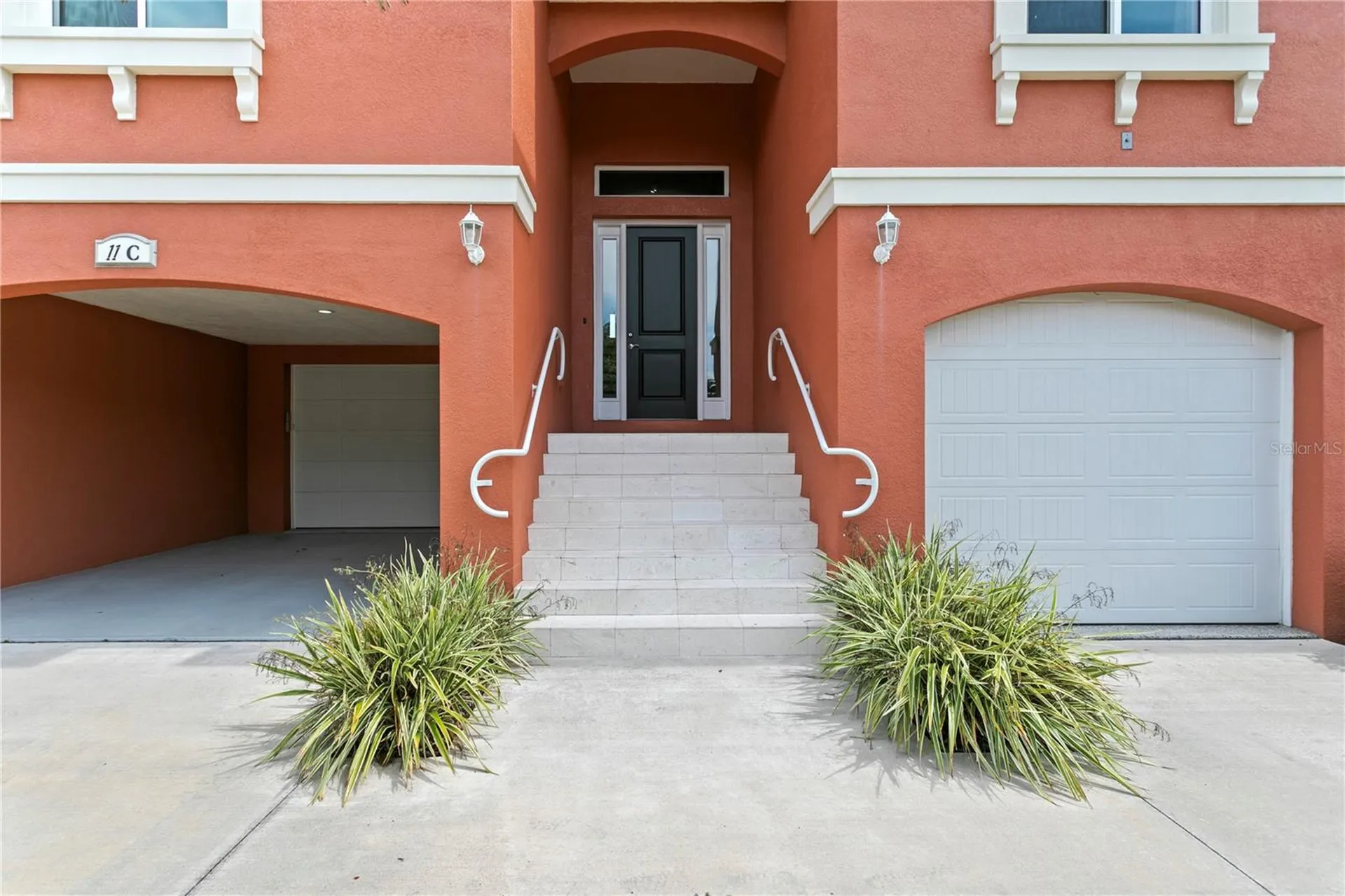11 Franklin Court S St Petersburg FL 33711
