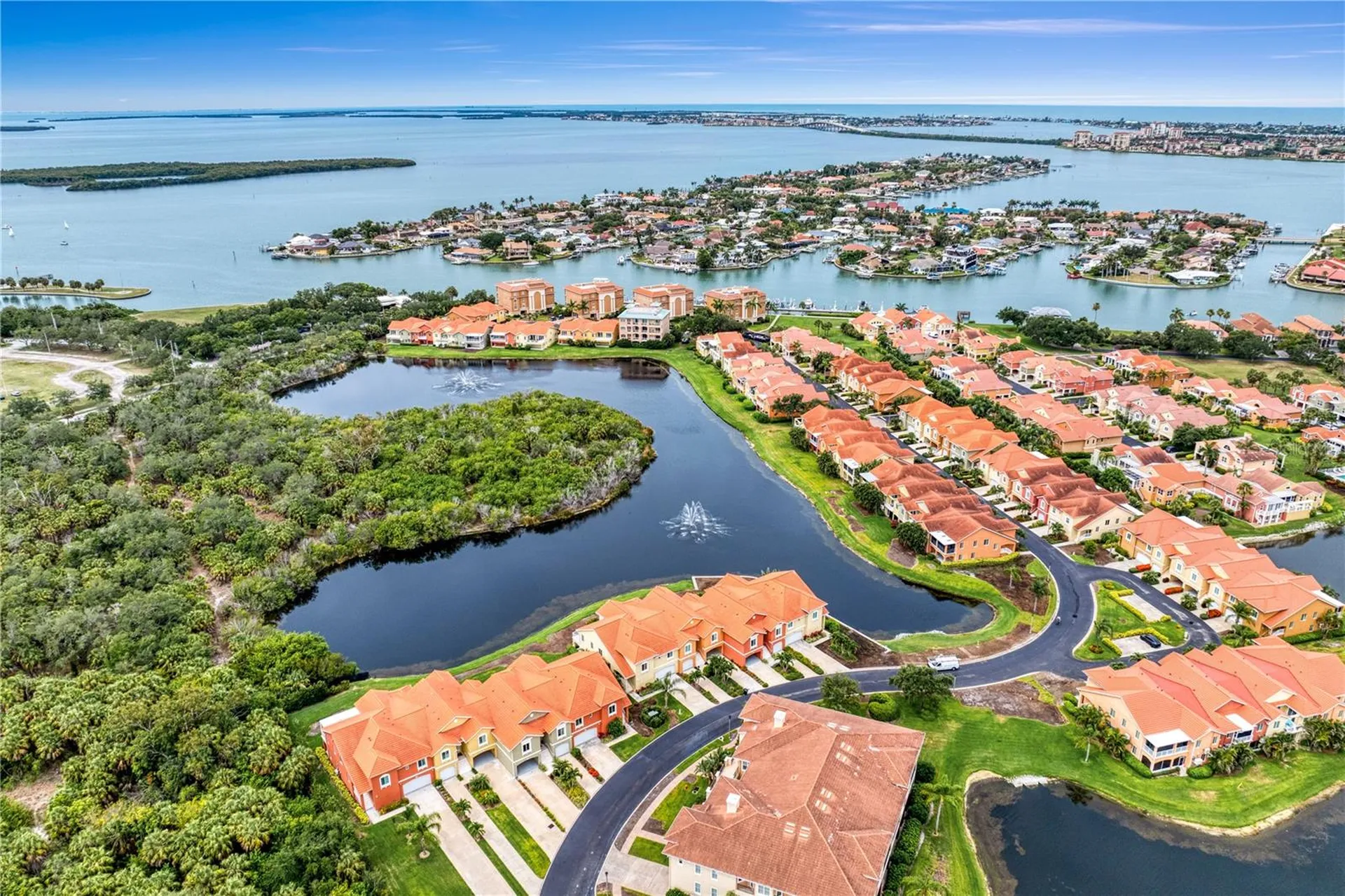 11 Franklin Court S St Petersburg FL 33711