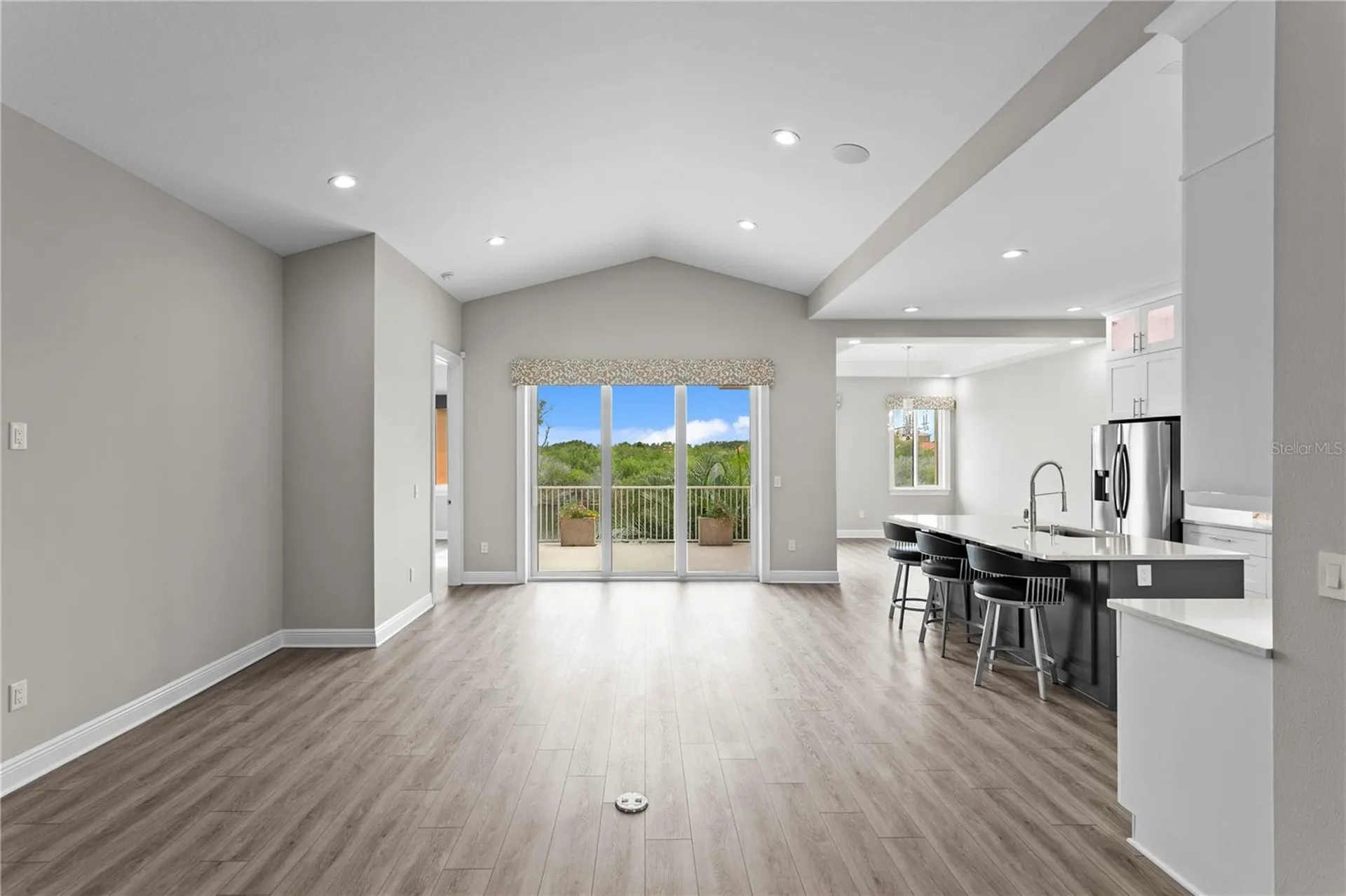 11 Franklin Court S St Petersburg FL 33711