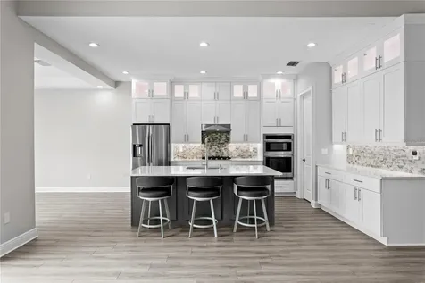 11 Franklin Court S St Petersburg FL 33711