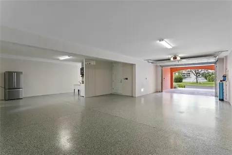 11 Franklin Court S St Petersburg FL 33711