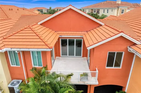 11 Franklin Court S St Petersburg FL 33711