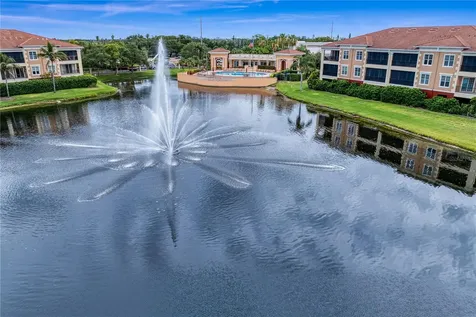11 Franklin Court S St Petersburg FL 33711