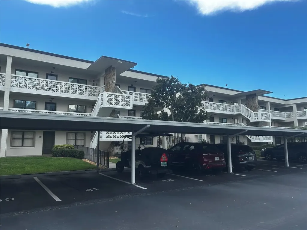 4910 Bay Street NE St Petersburg FL 33703