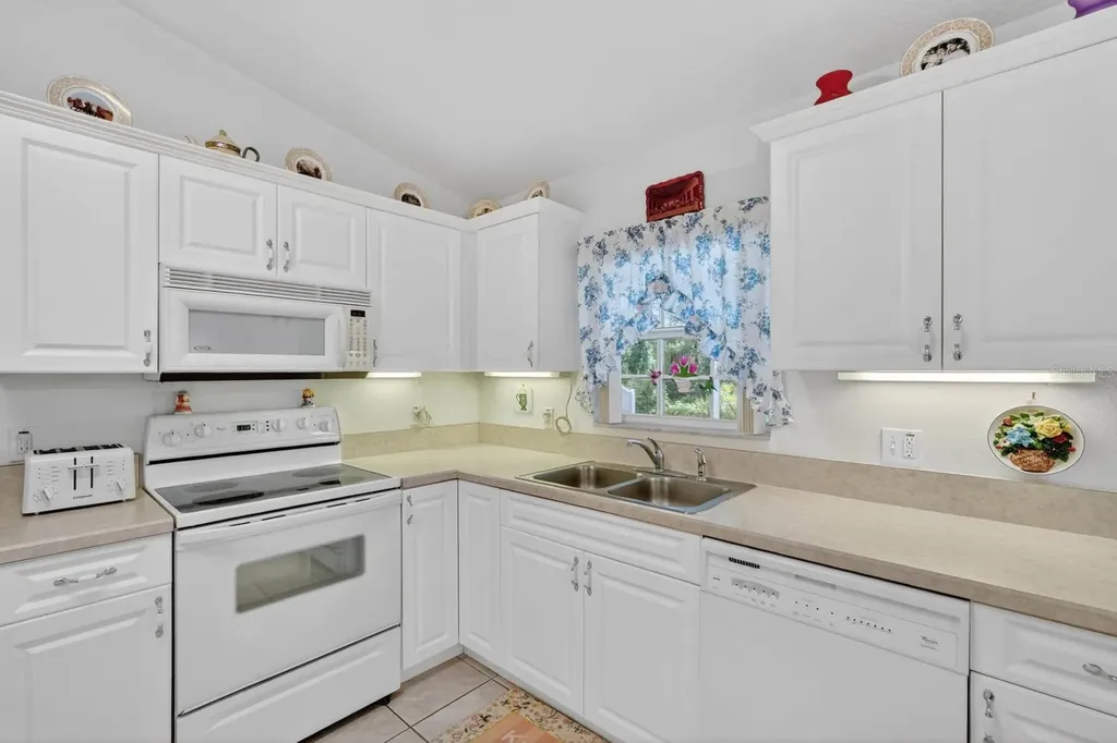 80 Roxboro Palm Coast FL 32164