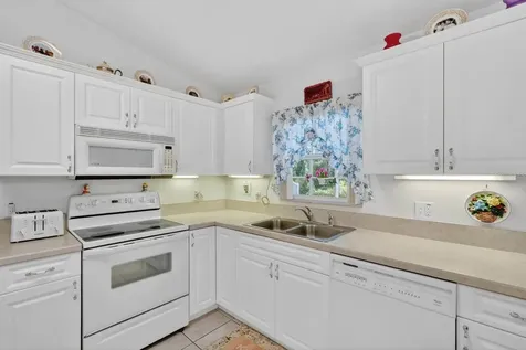 80 Roxboro Palm Coast FL 32164