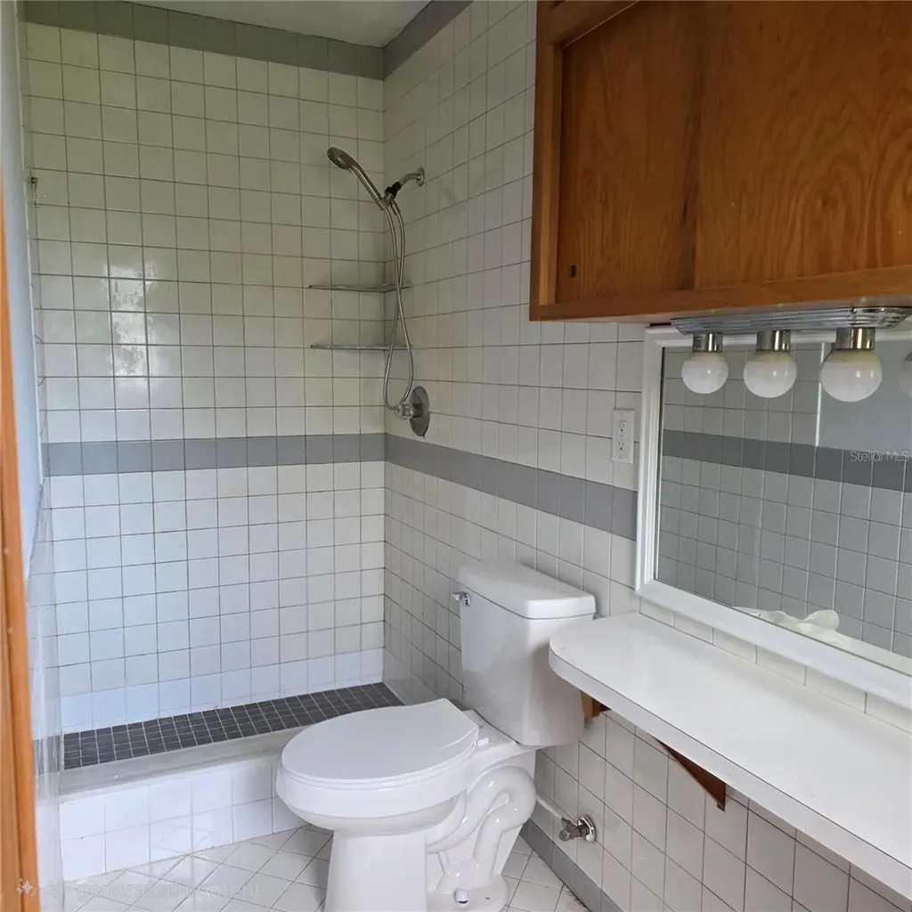 8313 Pat Boulevard Tampa FL 33615