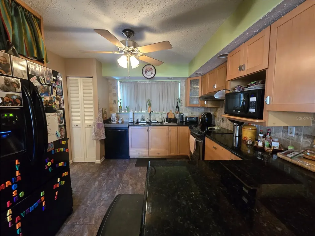 6305 Newtown Circle Tampa FL 33615