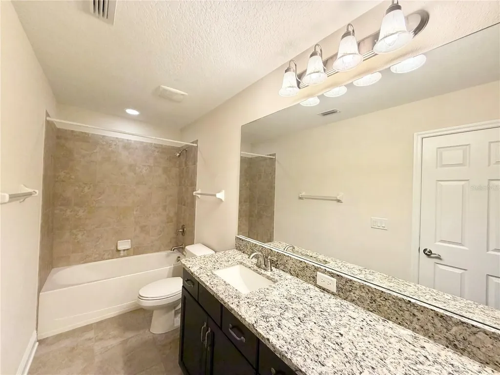19522 Whispering Brook Drive Tampa FL 33647