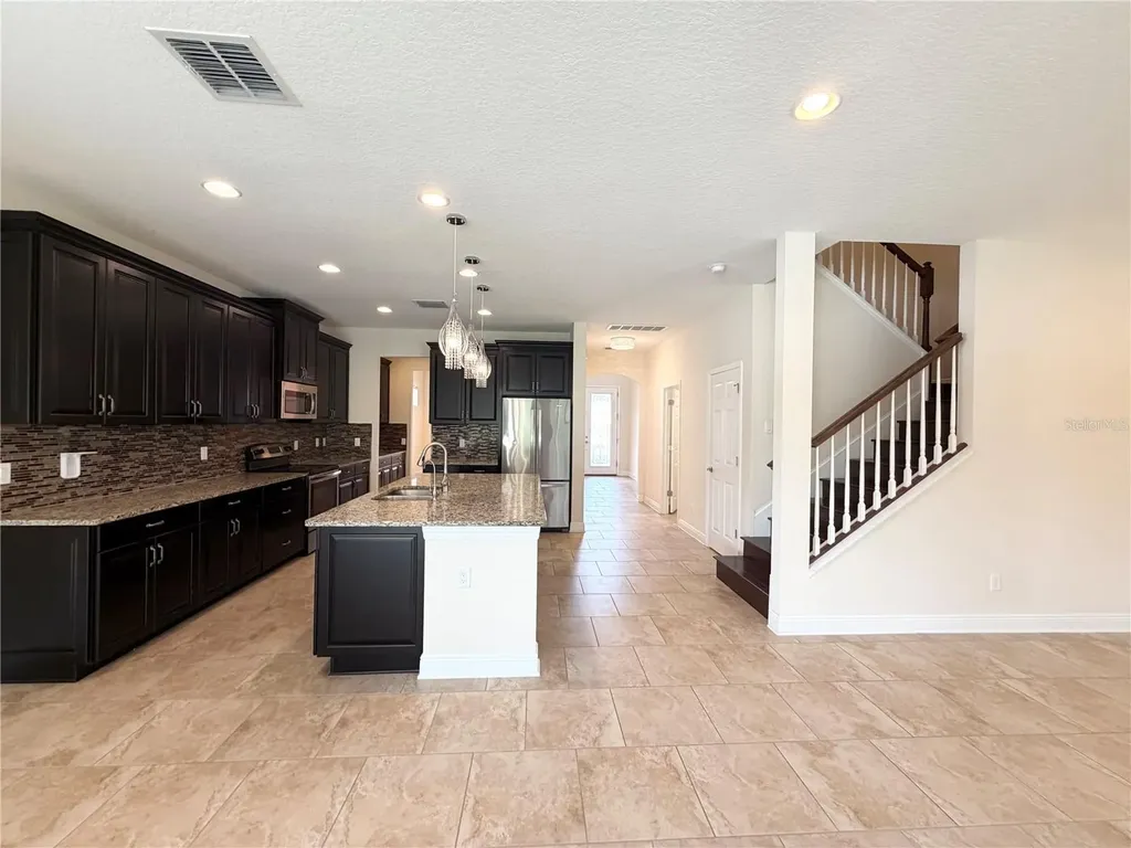 19522 Whispering Brook Drive Tampa FL 33647