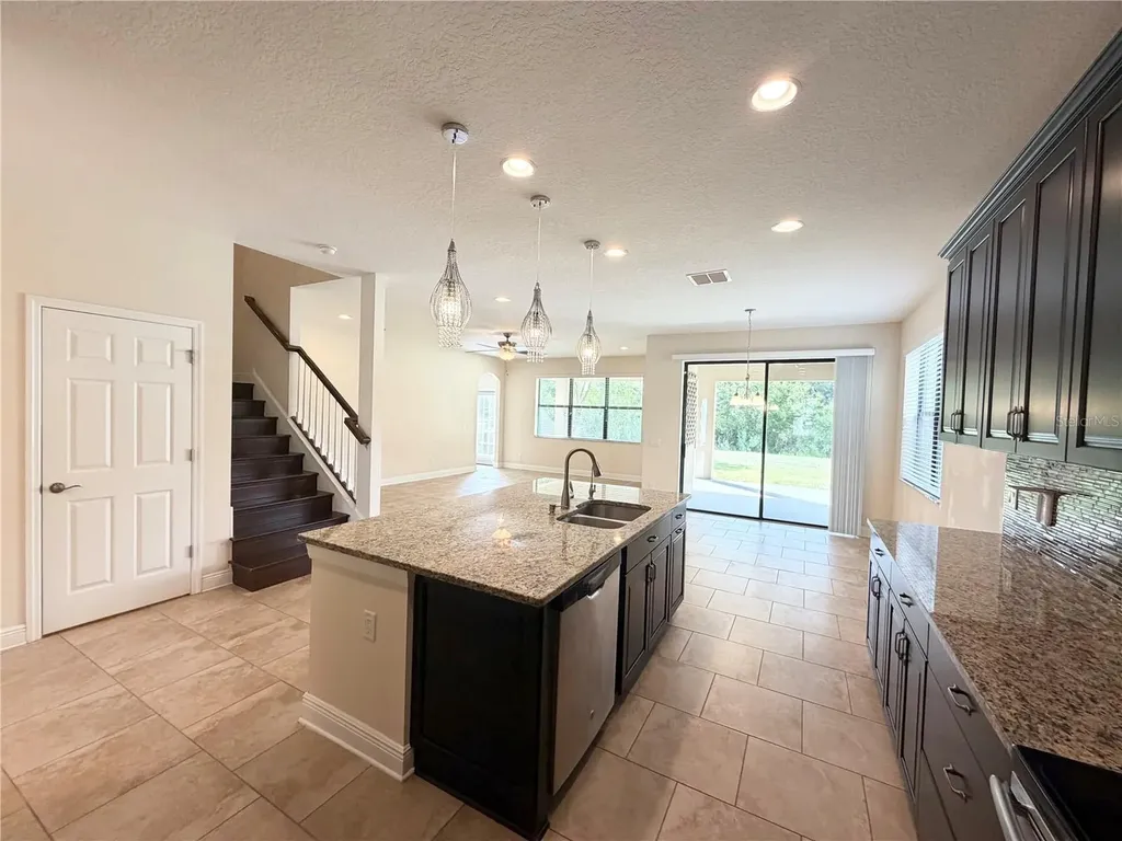19522 Whispering Brook Drive Tampa FL 33647