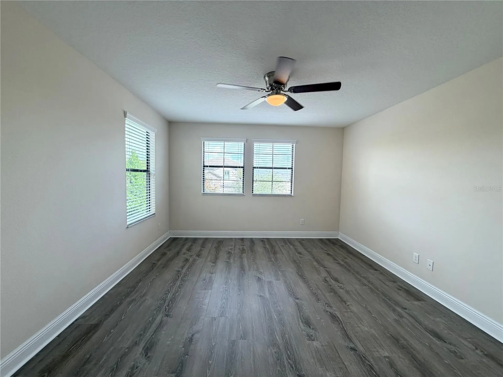 19522 Whispering Brook Drive Tampa FL 33647