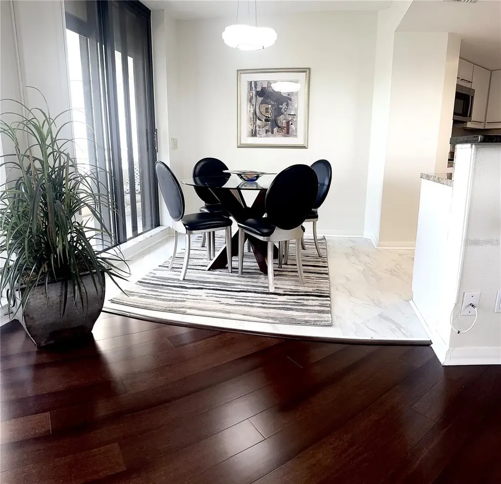 5950 Pelican Bay Plaza S Gulfport FL 33707
